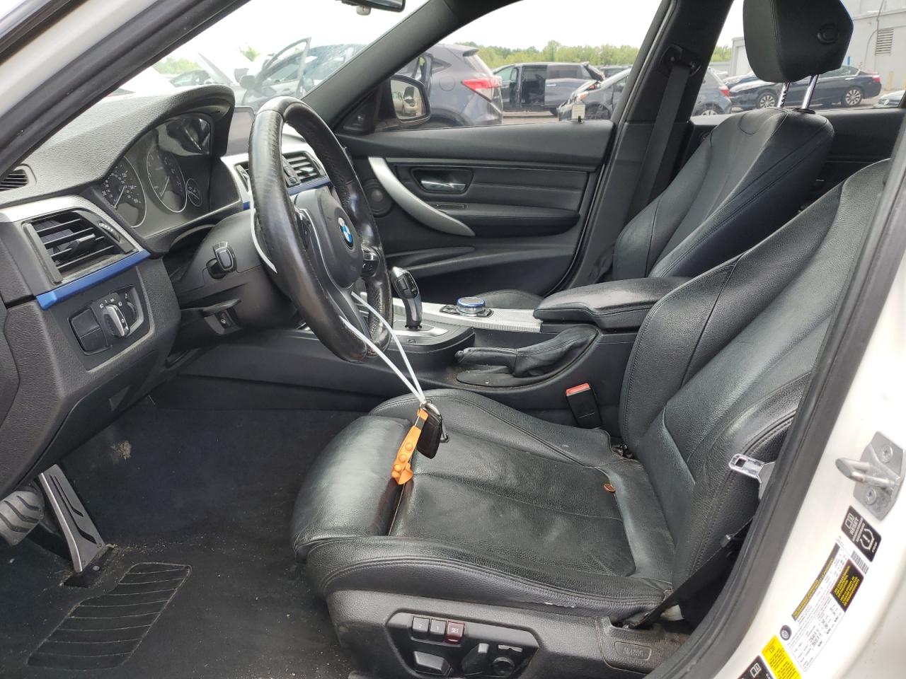 2015 BMW 335 Xi VIN: WBA3B9C51FP982847 Lot: 63790055