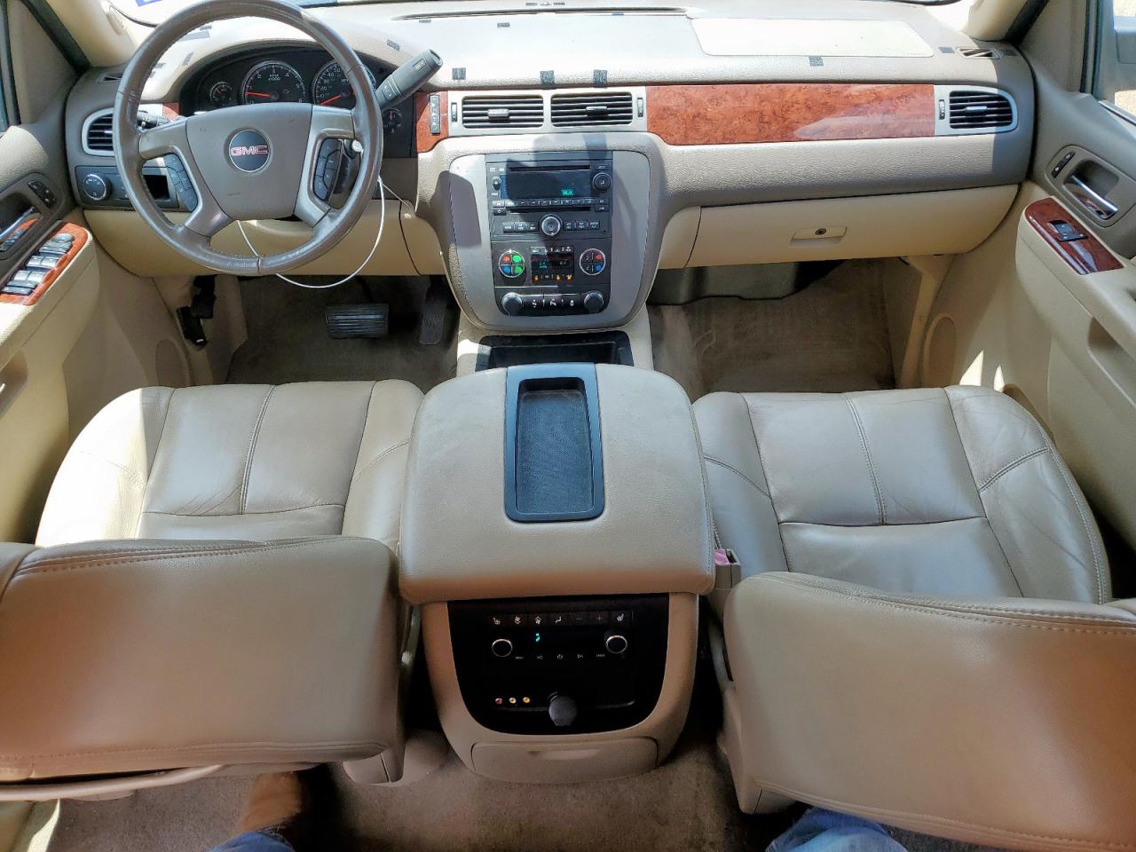 2013 GMC Yukon Xl C1500 Slt VIN: 1GKS1KE01DR326406 Lot: 64588885