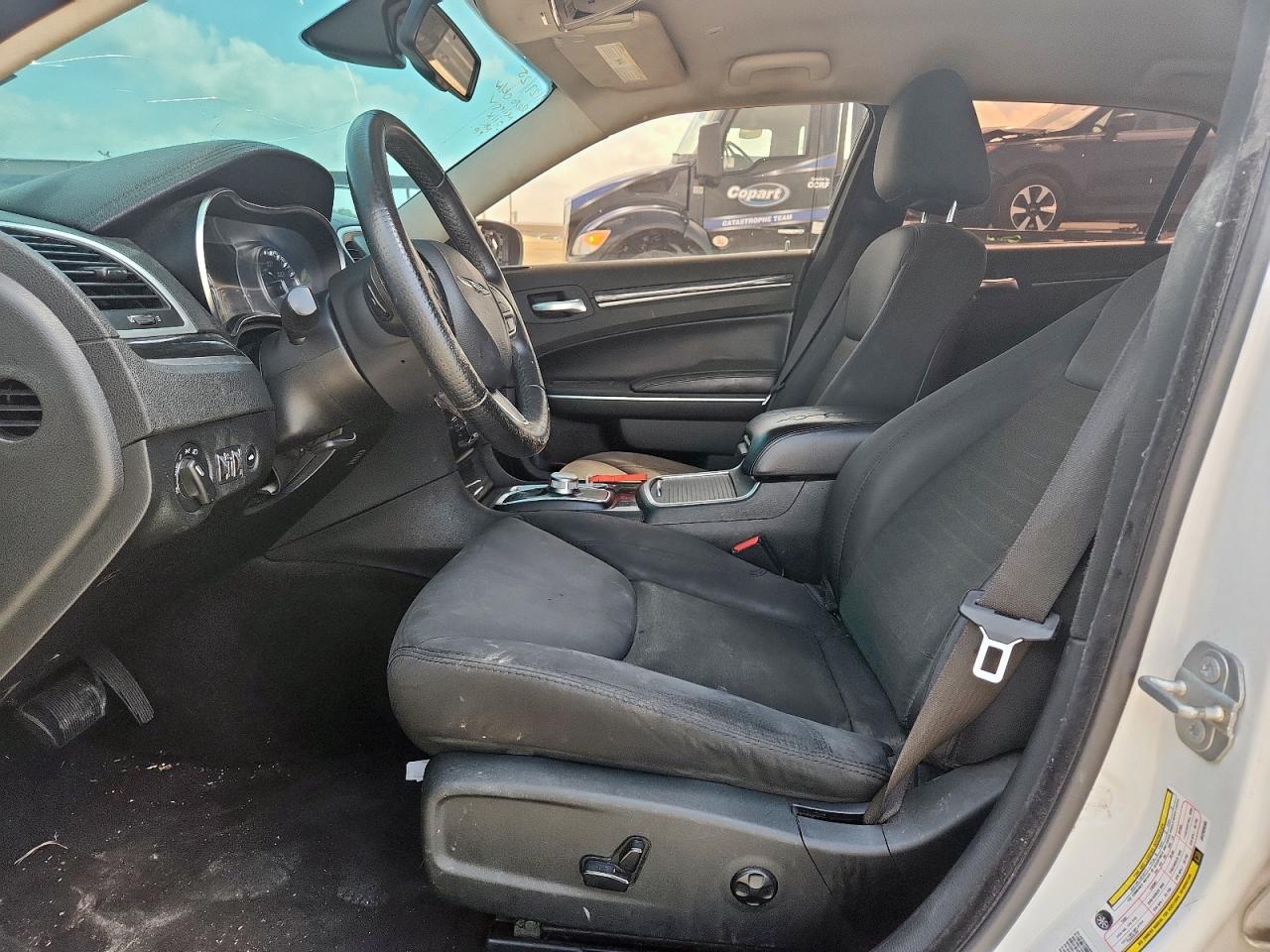 2018 Chrysler 300 Touring VIN: 2C3CCAAG1JH283595 Lot: 64798155