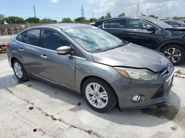 Sedans FORD FOCUS 2012 Gray