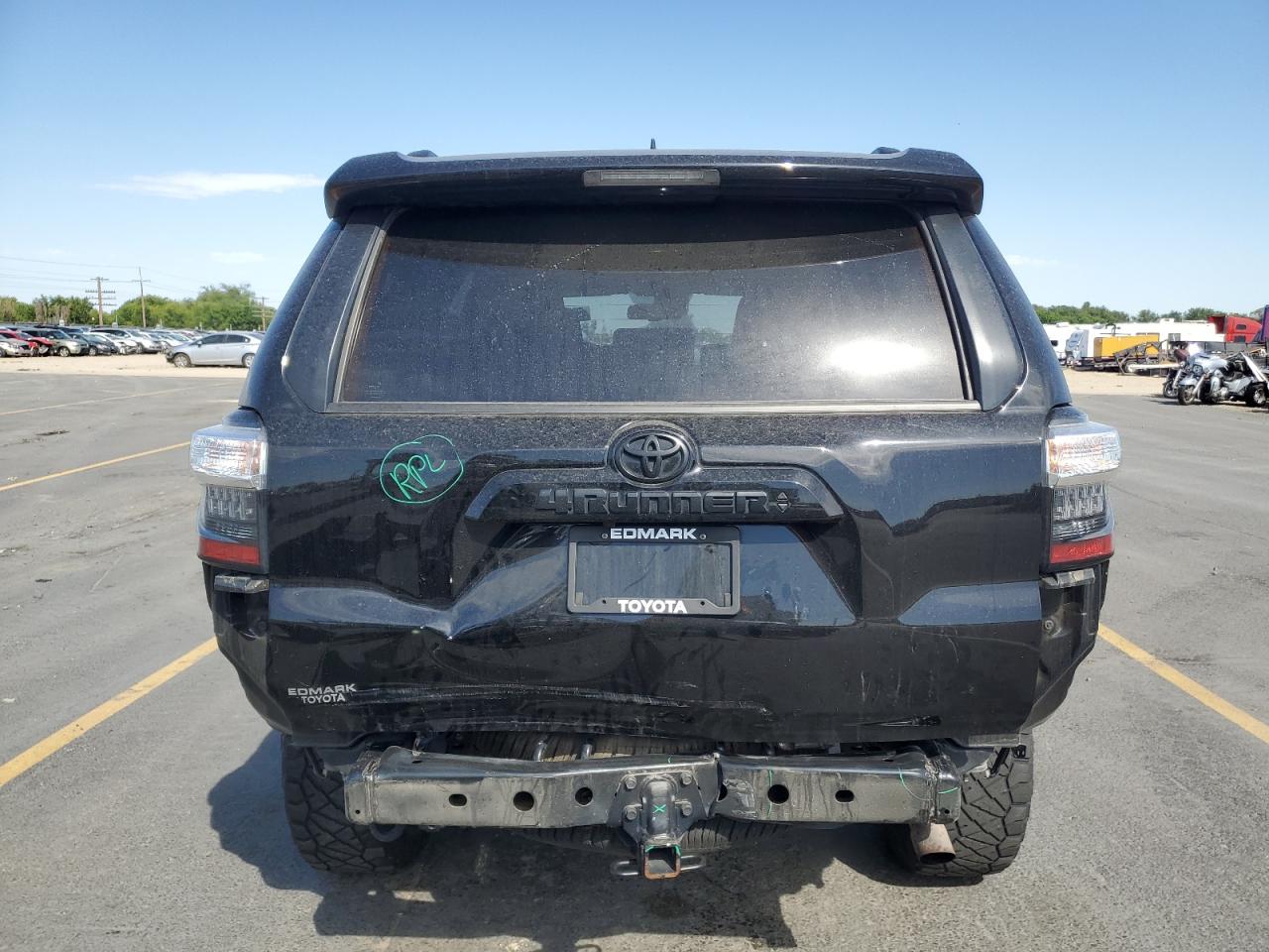 2020 Toyota 4Runner Sr5/Sr5 Premium VIN: JTEBU5JR0L5753005 Lot: 66686165