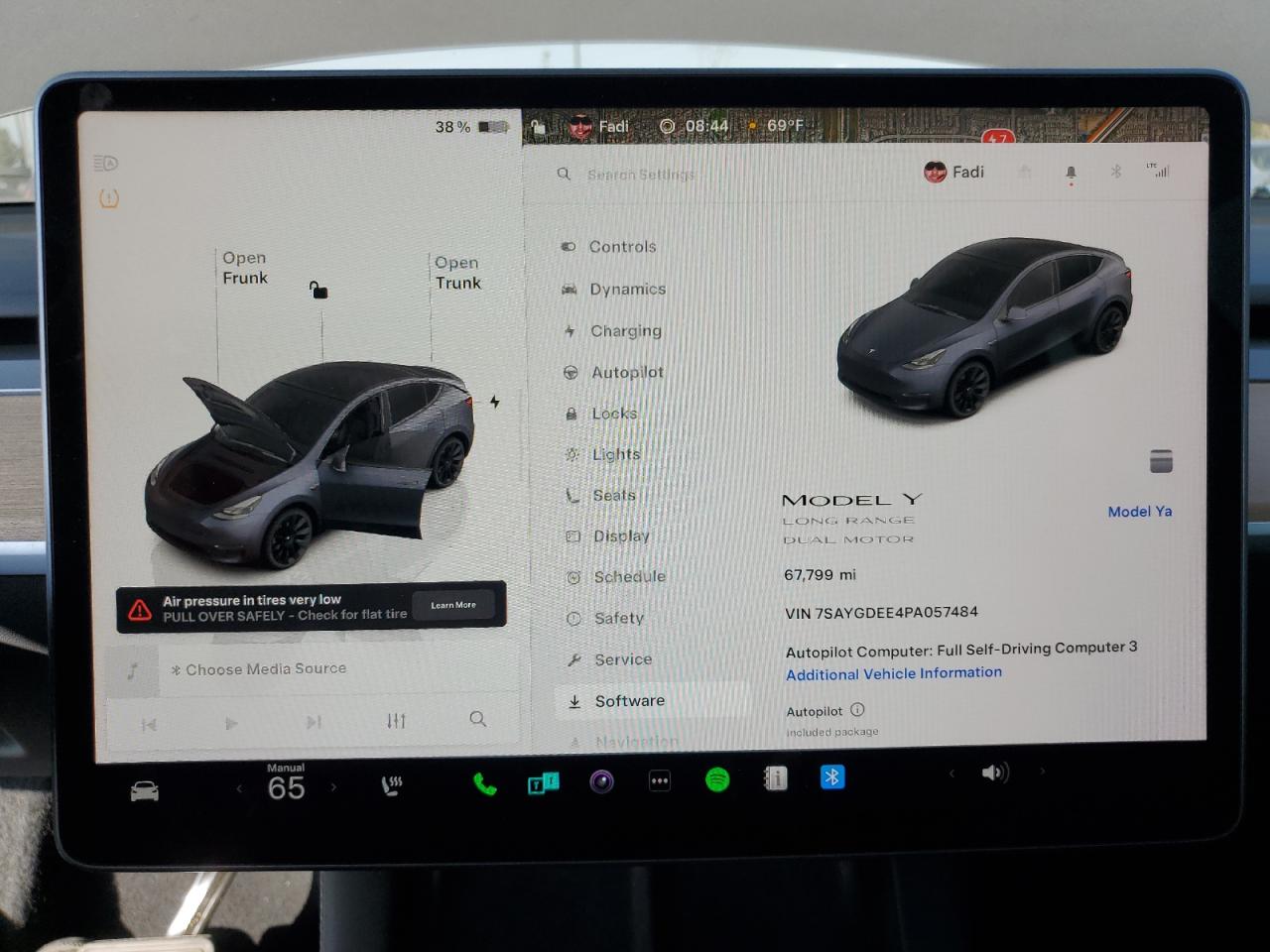 2023 Tesla Model Y VIN: 7SAYGDEE4PA057484 Lot: 64216455