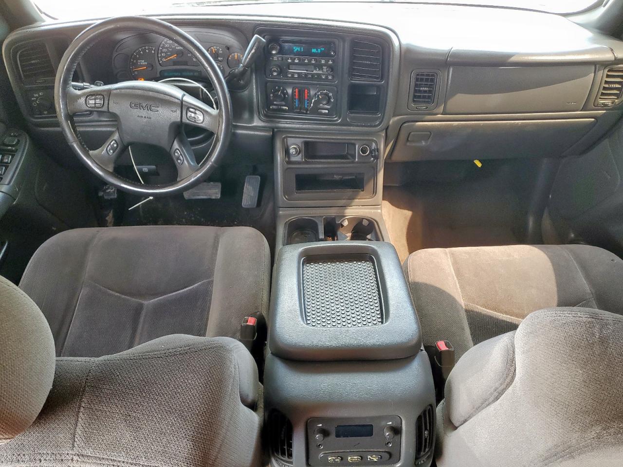 2005 GMC New Sierra C1500 VIN: 2GTEC13T551367139 Lot: 64960935