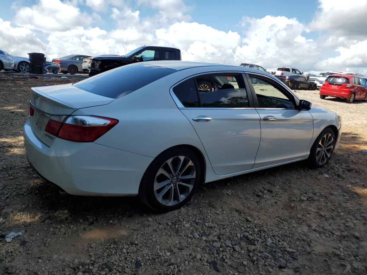 2015 Honda Accord Sport VIN: 1HGCR2F52FA271907 Lot: 65200175