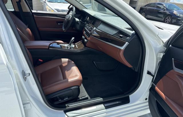 Sedans BMW 5 SERIES 2014 White