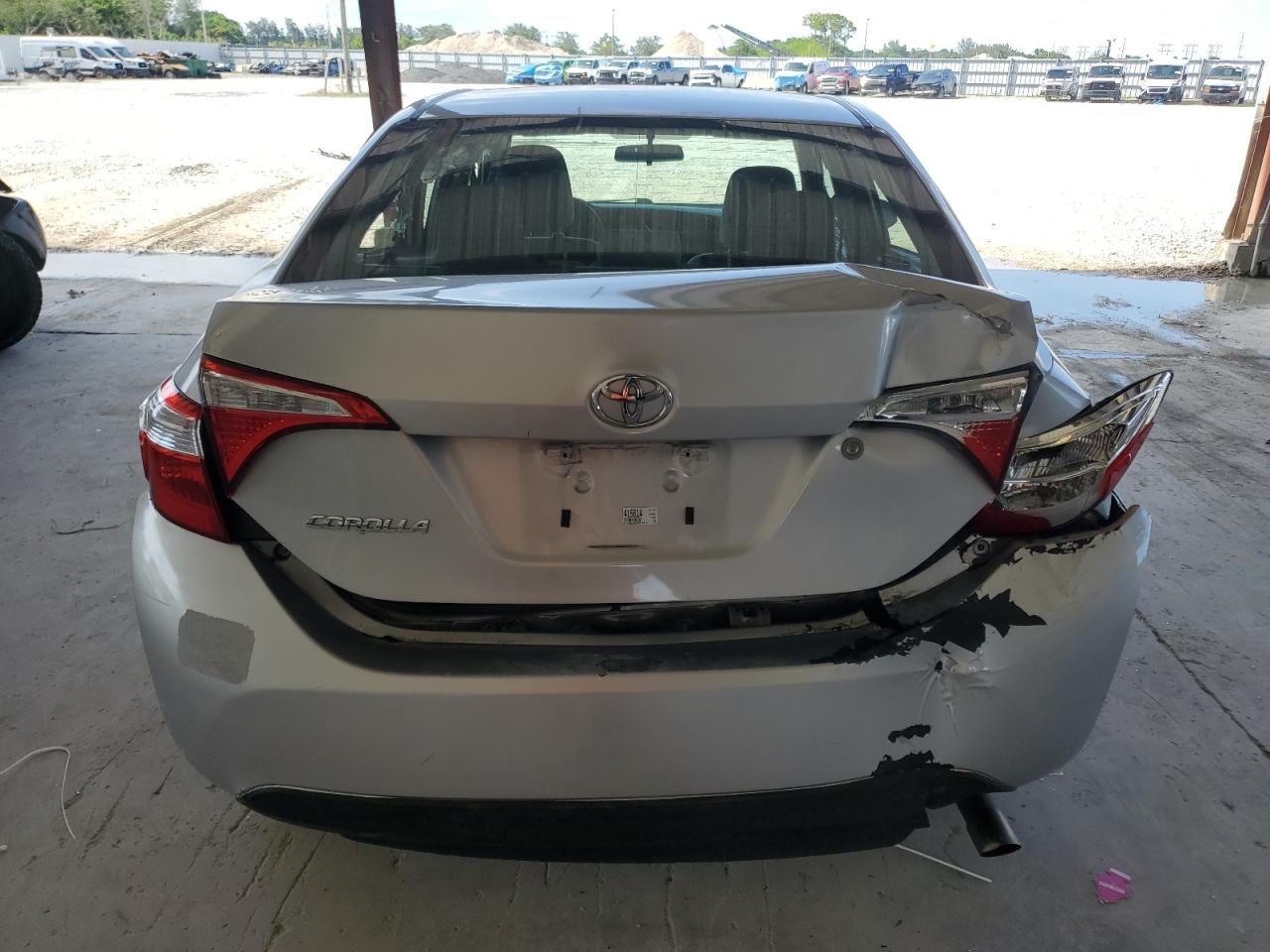 2016 Toyota Corolla L VIN: 5YFBURHE2GP415614 Lot: 63991985