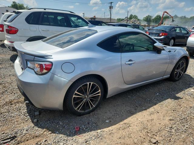 Coupet TOYOTA SCION 2015 Silver