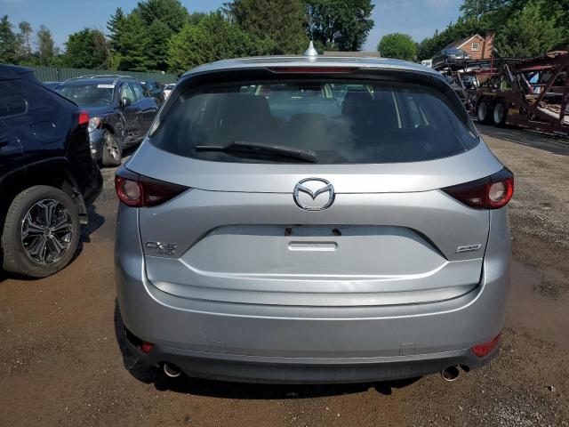  MAZDA CX-5 2018 Srebrny