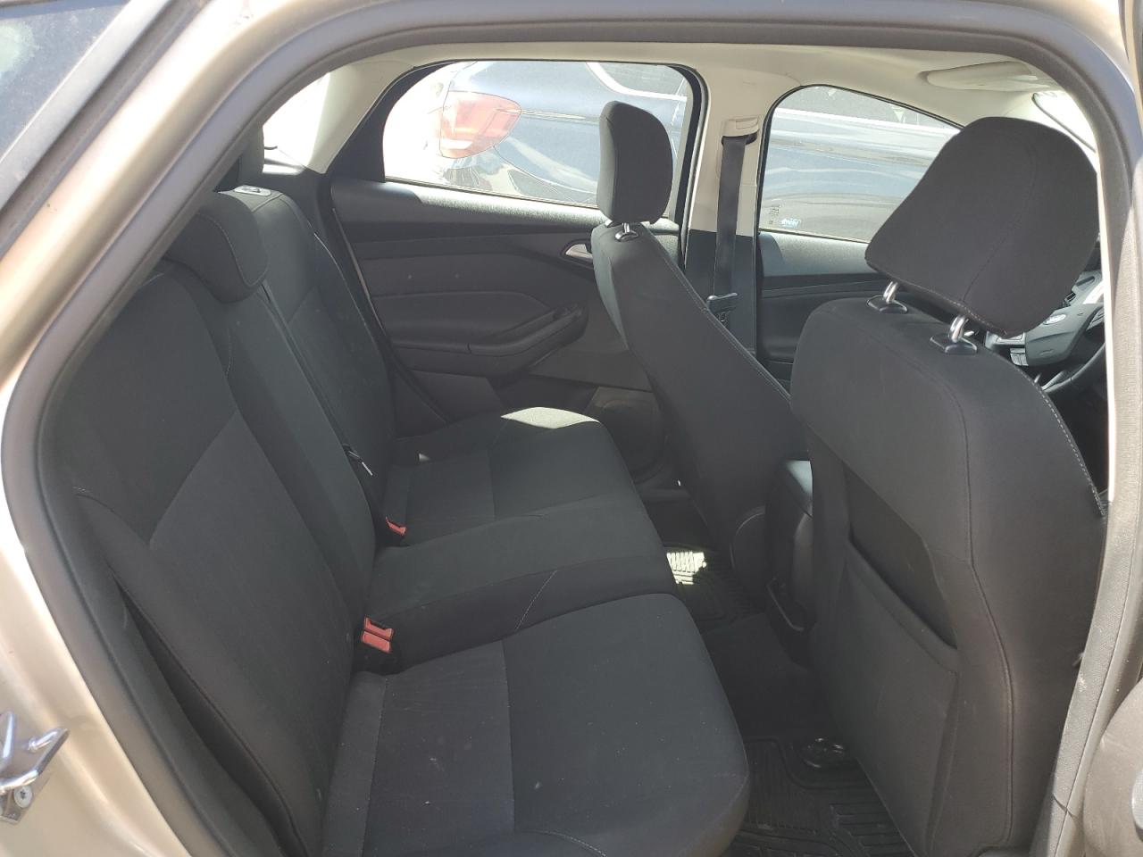 2017 Ford Focus Sel VIN: 1FADP3M21HL270526 Lot: 65246325