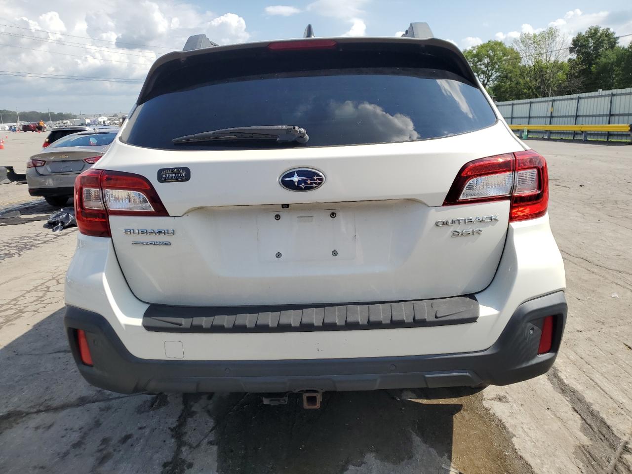 2018 Subaru Outback 3.6R Limited VIN: 4S4BSENC7J3357187 Lot: 65178845