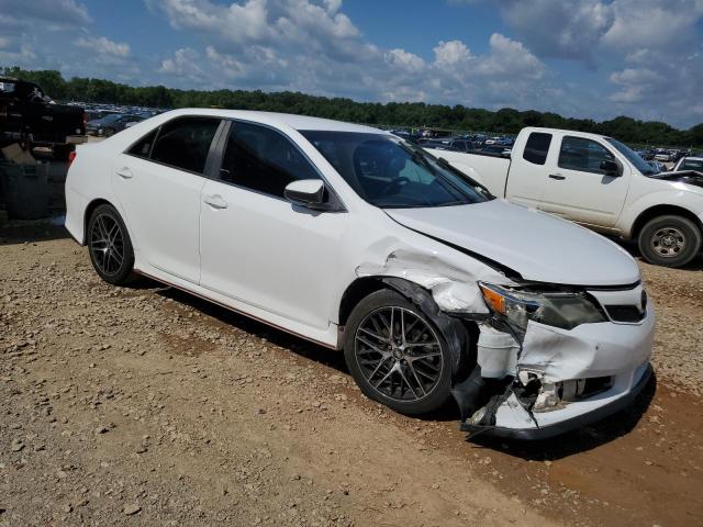  TOYOTA CAMRY 2014 White