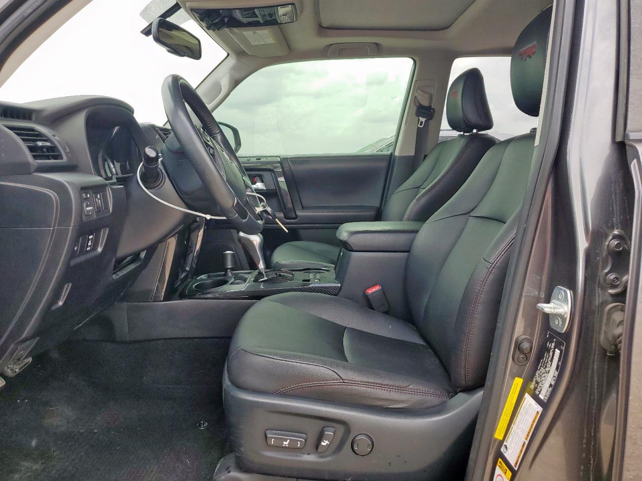 2018 Toyota 4Runner Sr5/Sr5 Premium VIN: JTEBU5JR9J5589640 Lot: 63078665
