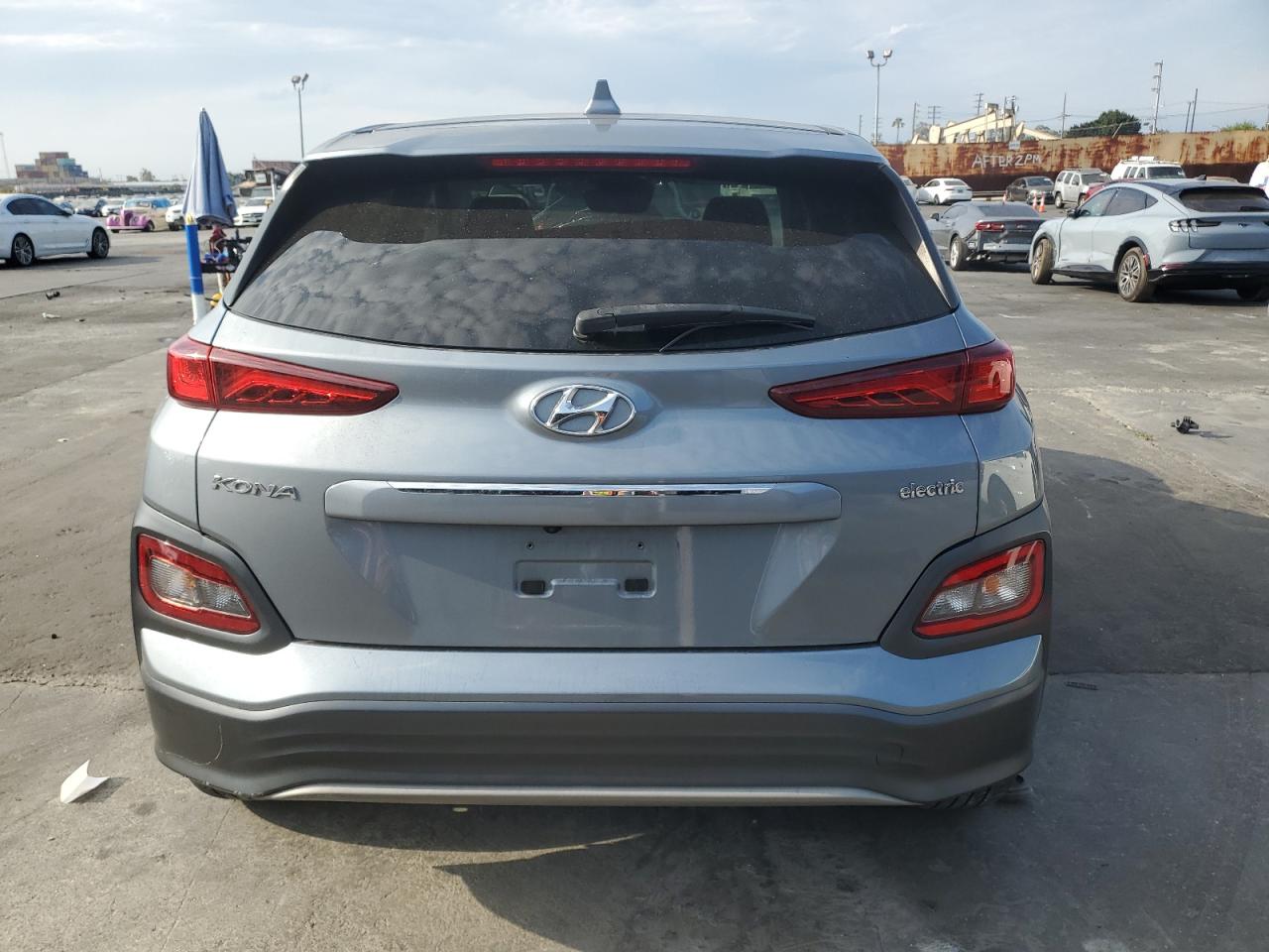 2020 Hyundai Kona Limited VIN: KM8K33AG5LU057882 Lot: 65376815