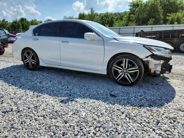 Sedans HONDA ACCORD 2017 Biały