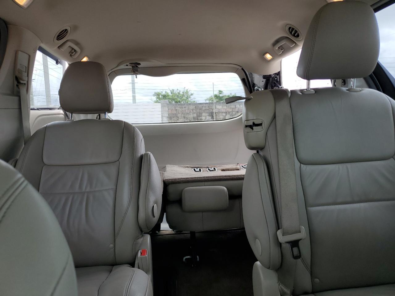 2017 Toyota Sienna Xle VIN: 5TDYZ3DC0HS782307 Lot: 65030645