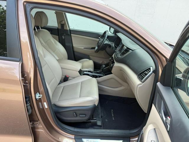 Parquets HYUNDAI TUCSON 2016 Brown