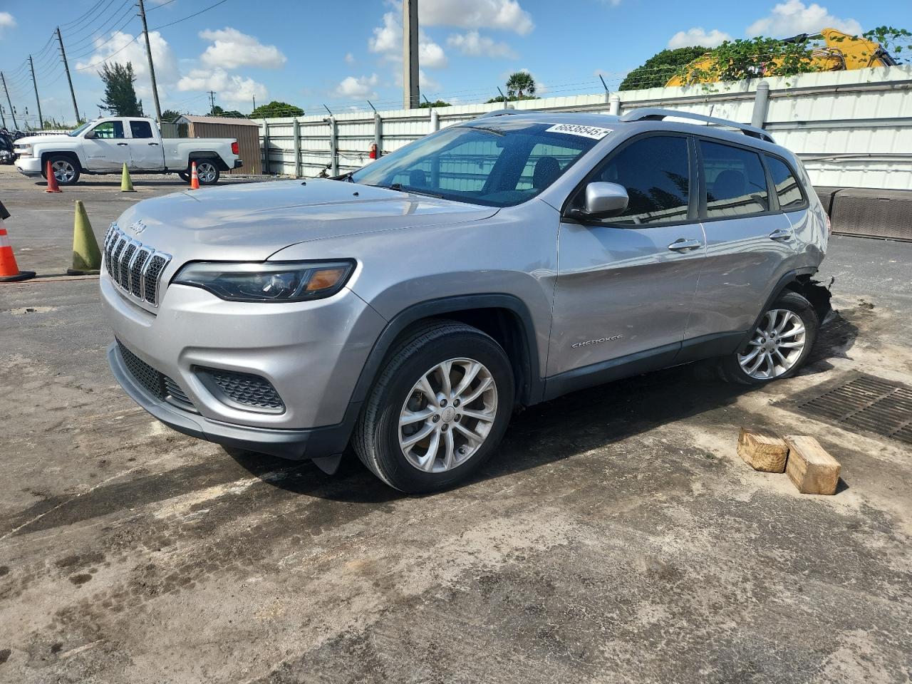 2020 Jeep Cherokee Latitude VIN: 1C4PJLCX5LD503414 Lot: 66838545