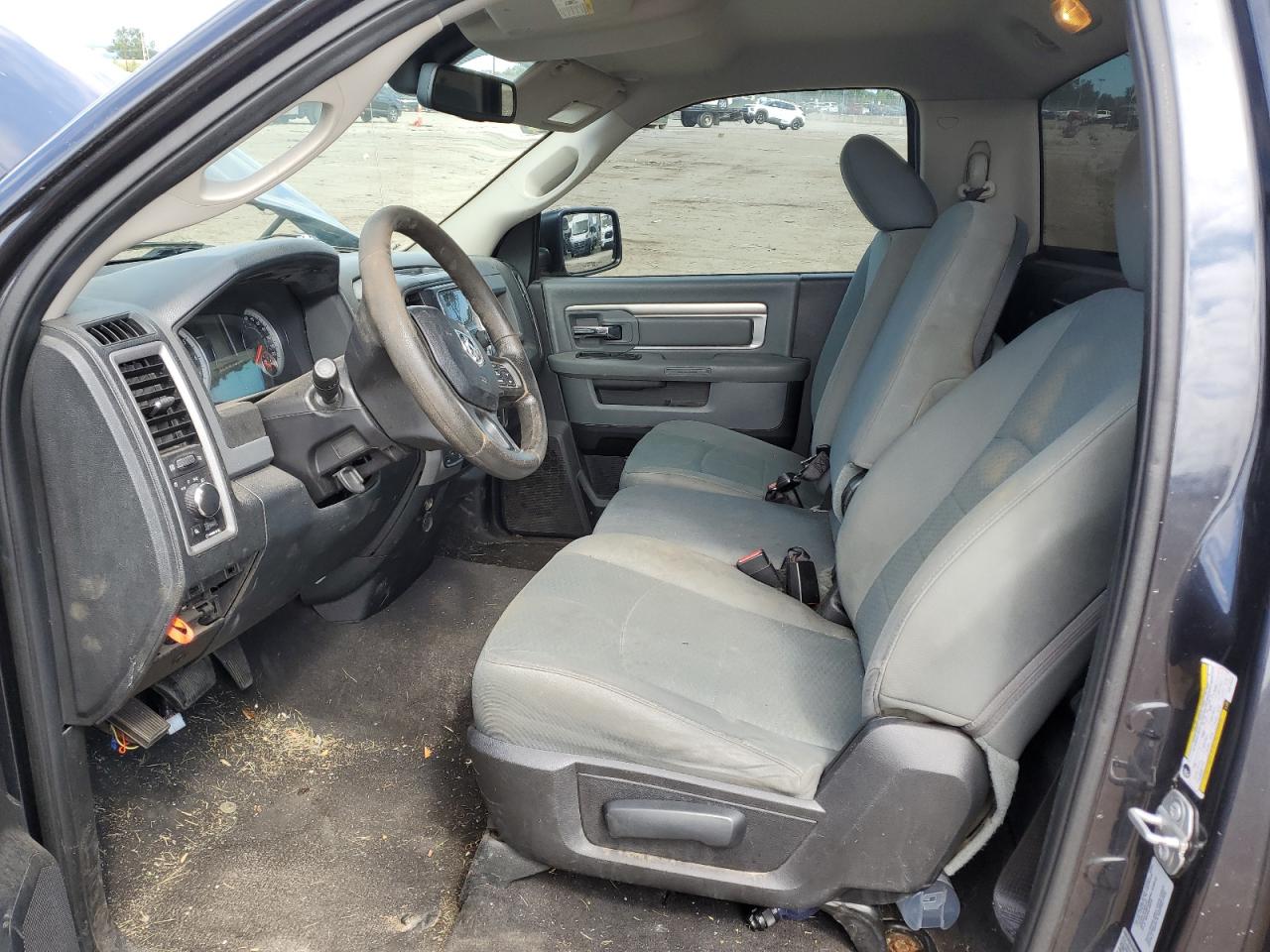 2016 Ram 1500 St VIN: 3C6JR7DT2GG270920 Lot: 65333175