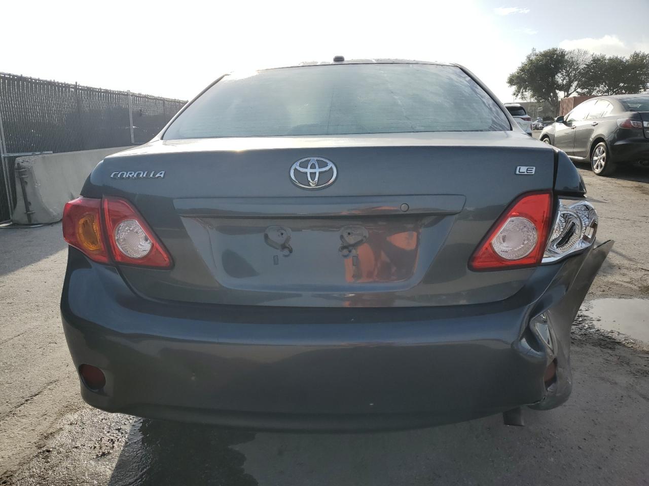 2010 Toyota Corolla Base VIN: 1NXBU4EE4AZ271609 Lot: 65338705