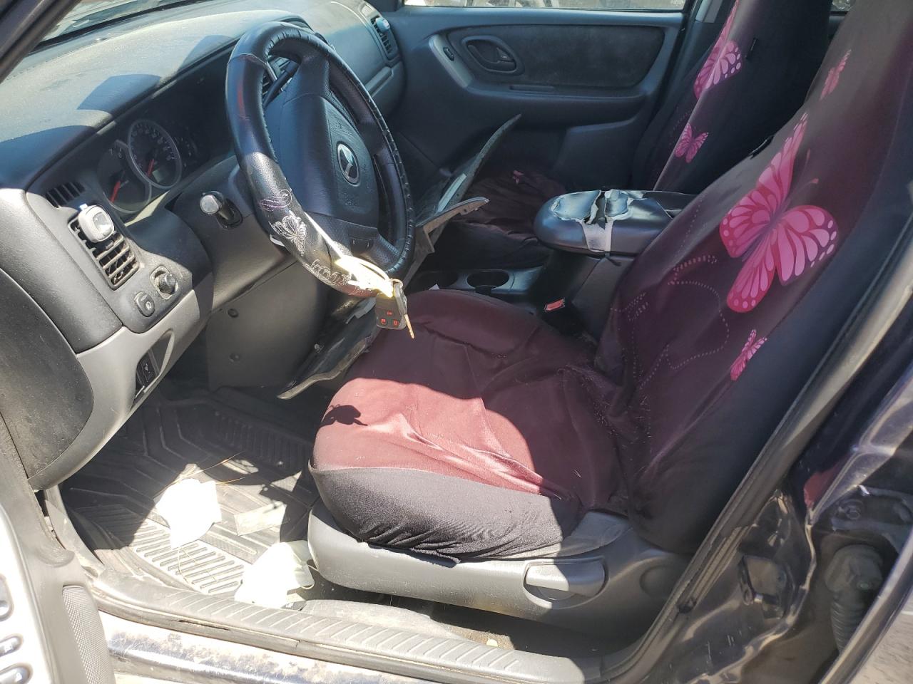 4f2yz04163km43354 4F2YZ04163KM43354 2003 Mazda Tribute Lx