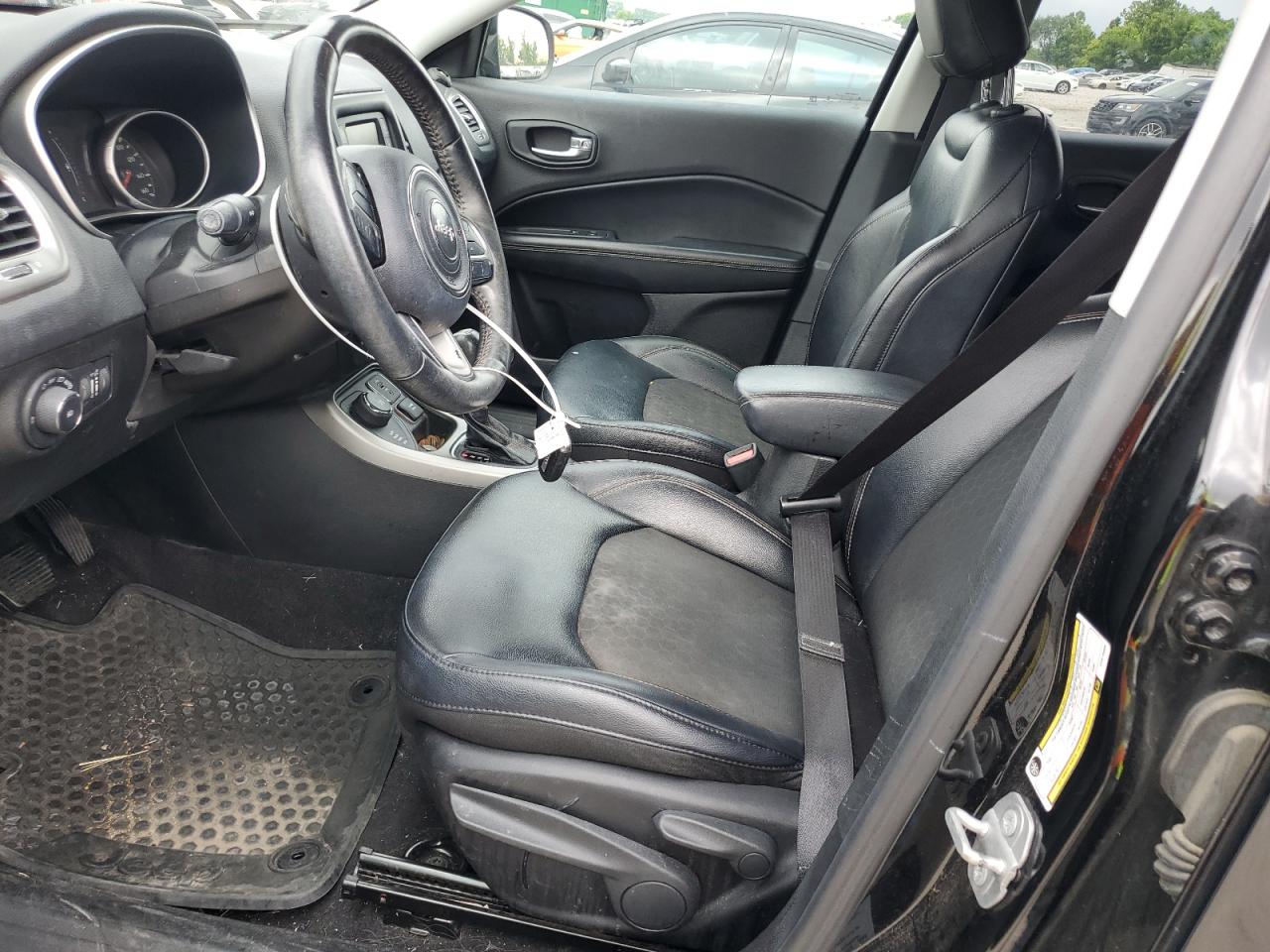 2017 Jeep Compass Latitude VIN: 3C4NJDBB7HT670989 Lot: 65260475