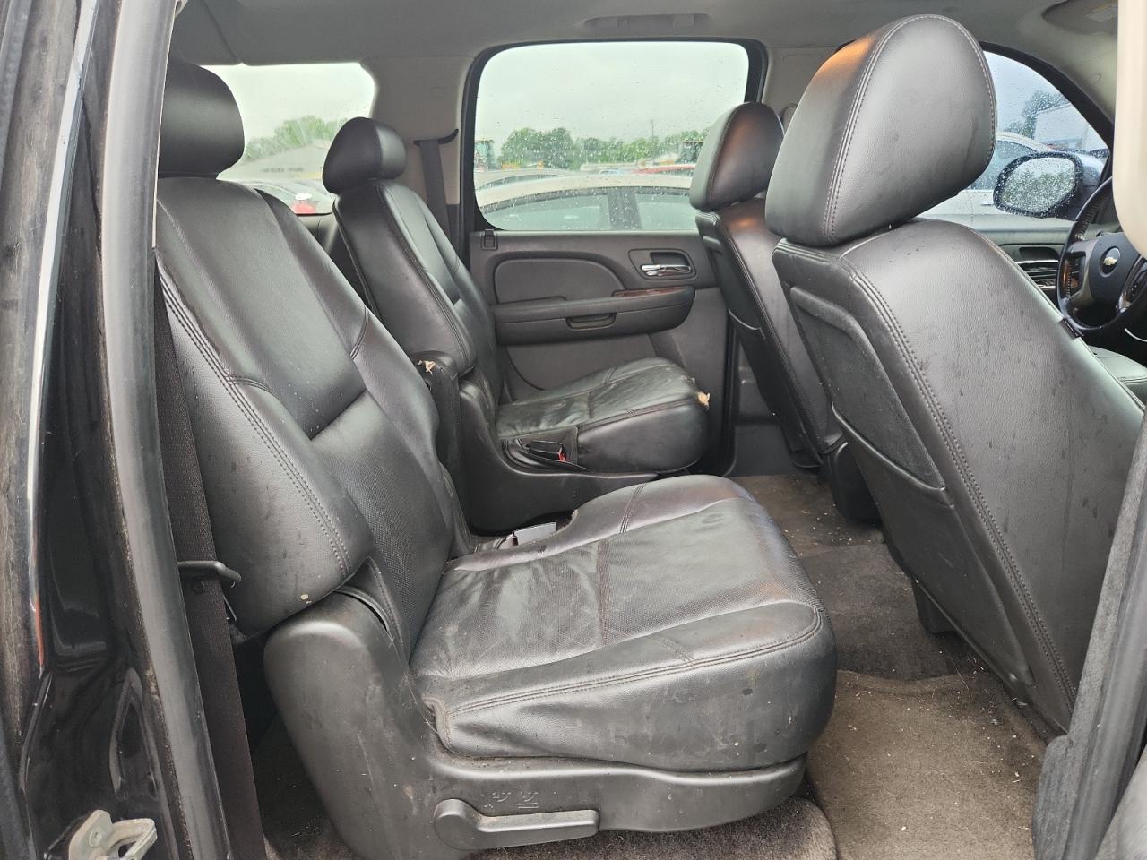 2010 Chevrolet Suburban K1500 Ltz VIN: 1GNUKKE37AR245330 Lot: 64144765
