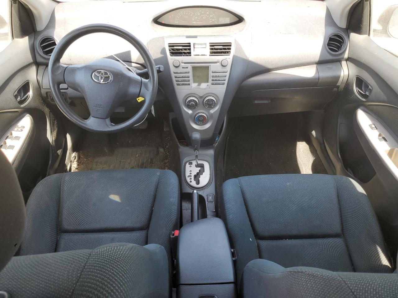 2011 Toyota Yaris VIN: JTDBT4K39B1408038 Lot: 65293115