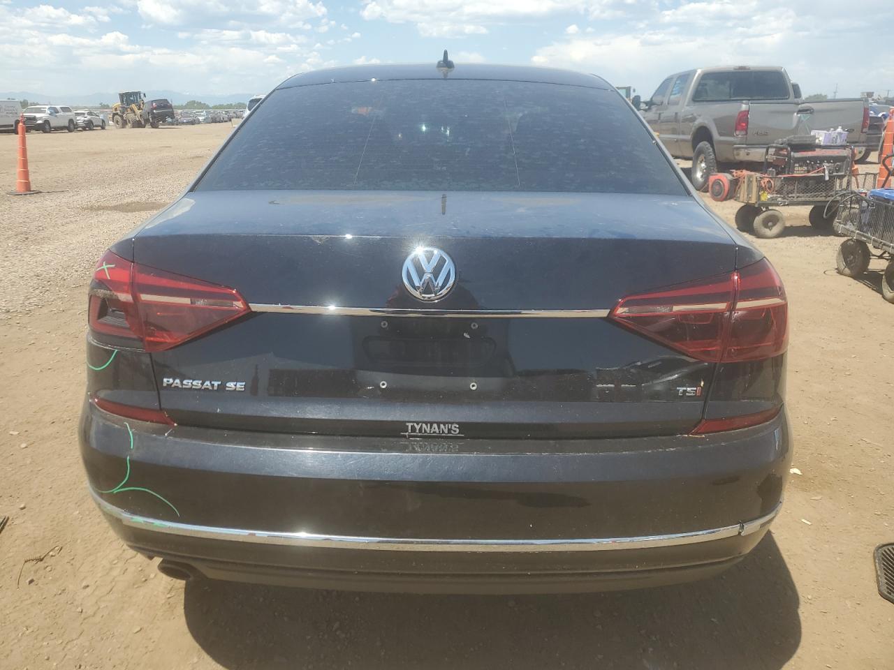 2018 Volkswagen Passat Se VIN: 1VWBA7A38JC050973 Lot: 64085095