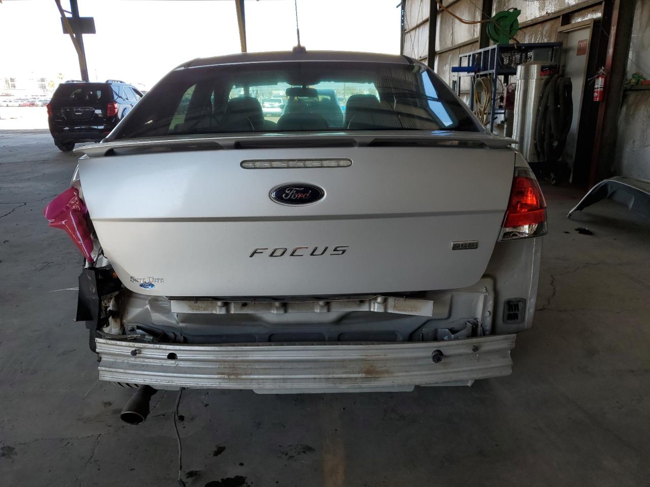 2011 Ford Focus Ses VIN: 1FAHP3GN6BW108081 Lot: 63640795