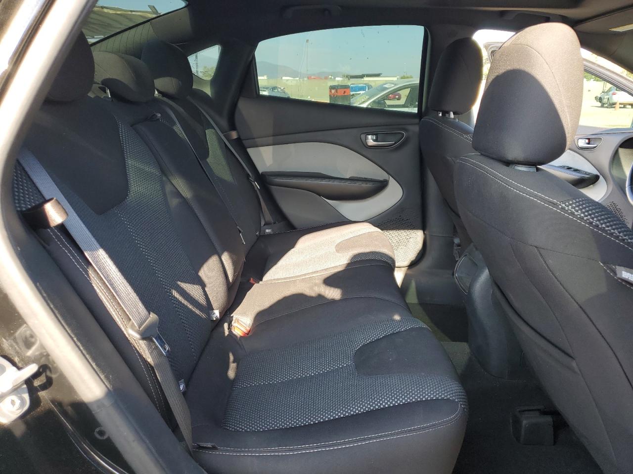 2015 Dodge Dart Sxt VIN: 1C3CDFBBXFD330785 Lot: 64646005