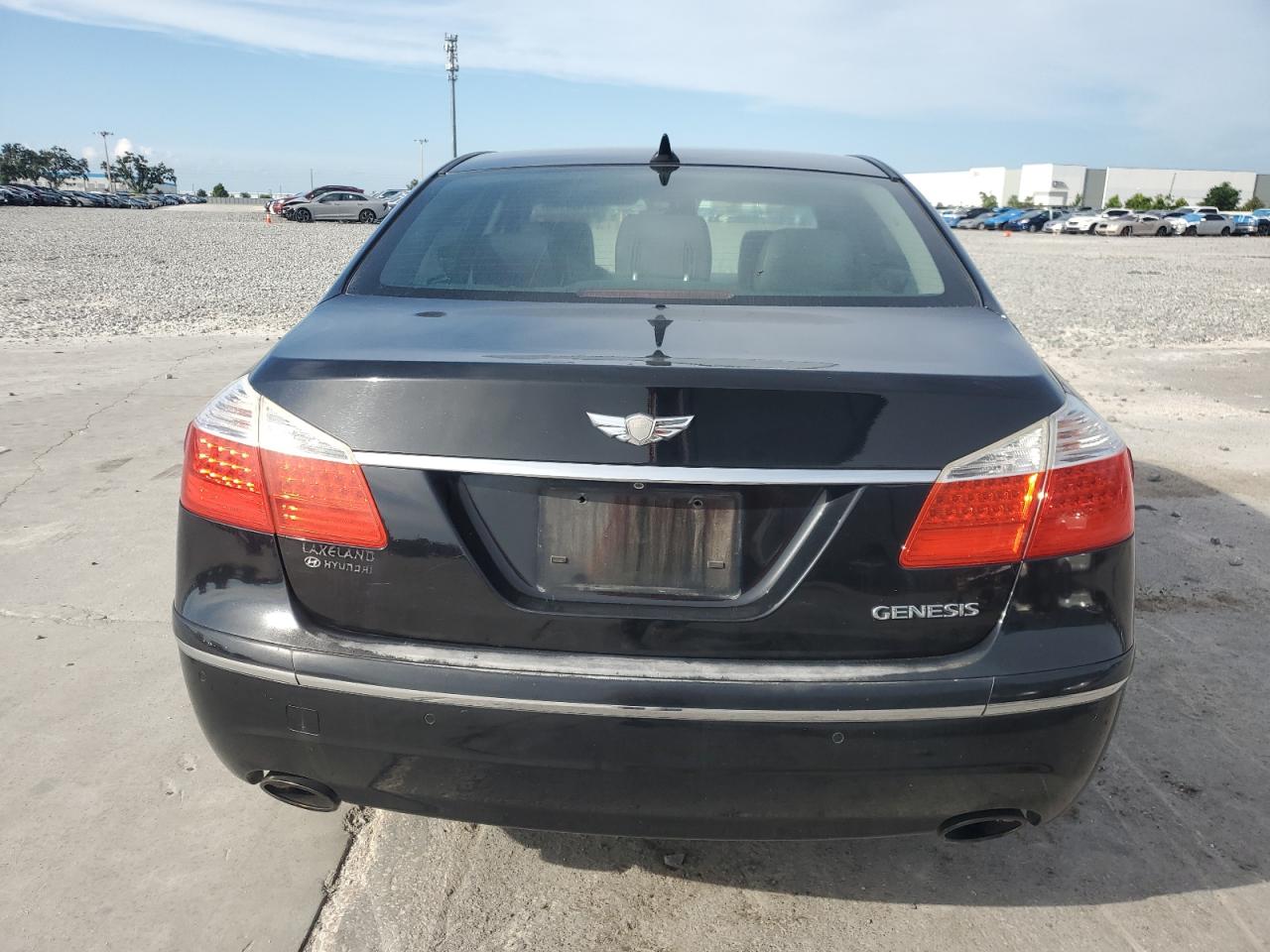 2009 Hyundai Genesis 3.8L VIN: KMHGC46E29U021868 Lot: 64109765