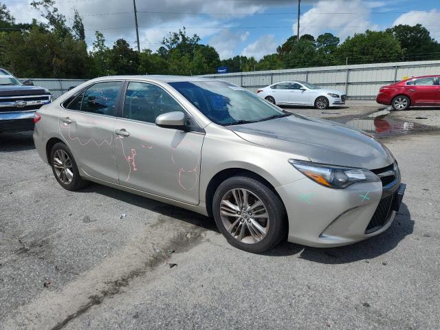  TOYOTA CAMRY 2017 Srebrny