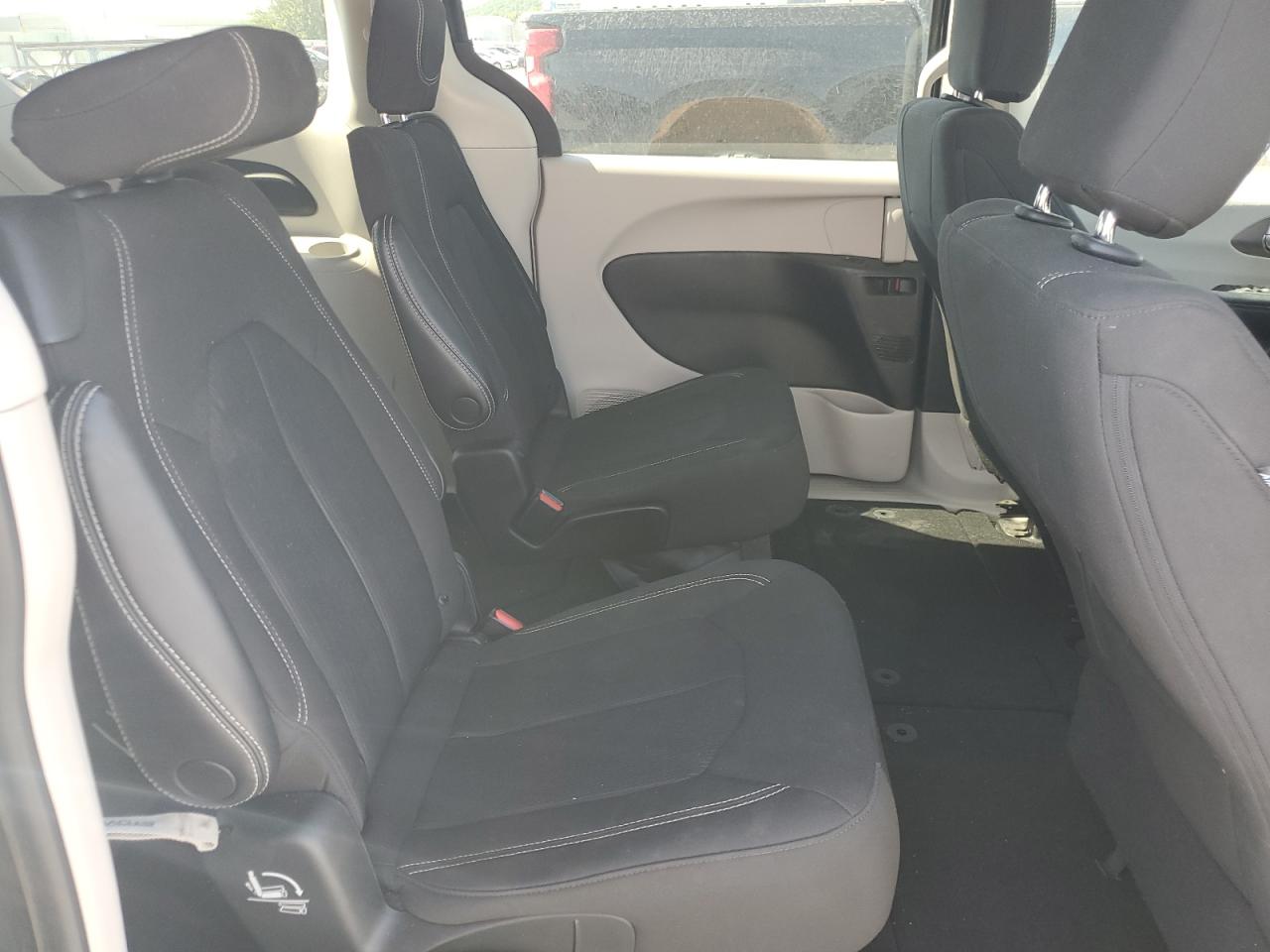 2022 Chrysler Voyager Lx VIN: 2C4RC1CGXNR105171 Lot: 66085295