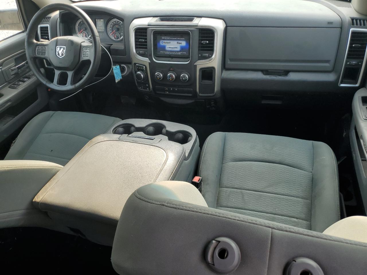 1c6rr7gm8gs327900 1C6RR7GM8GS327900 2016 Ram 1500 Slt