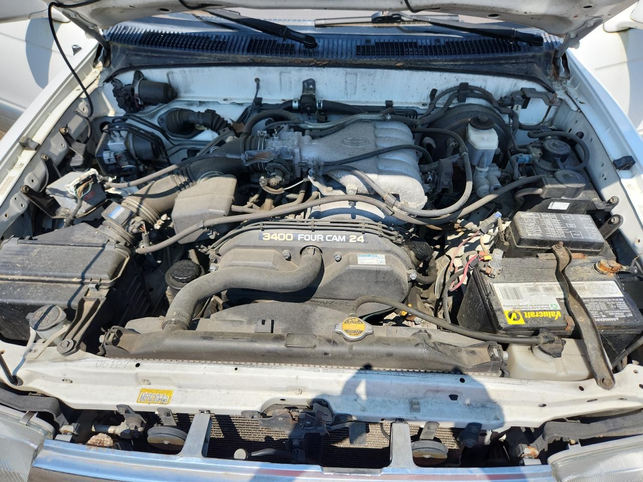 1998 Toyota 4Runner Limited VIN: JT3GN87R5W0066219 Lot: 64037835
