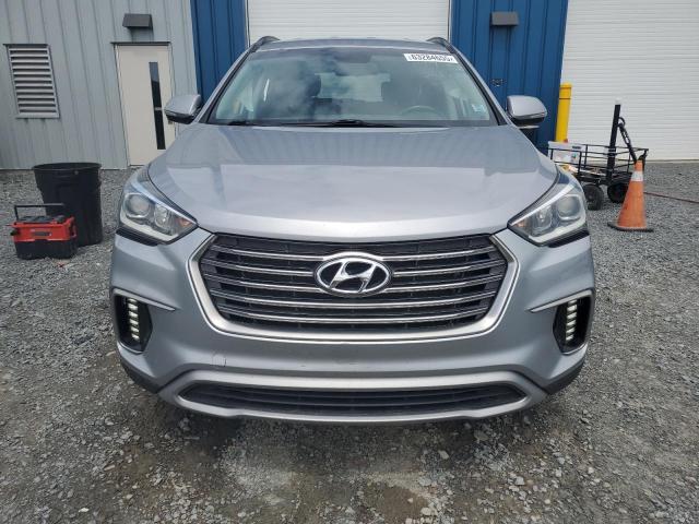 2018 HYUNDAI SANTA FE SE  