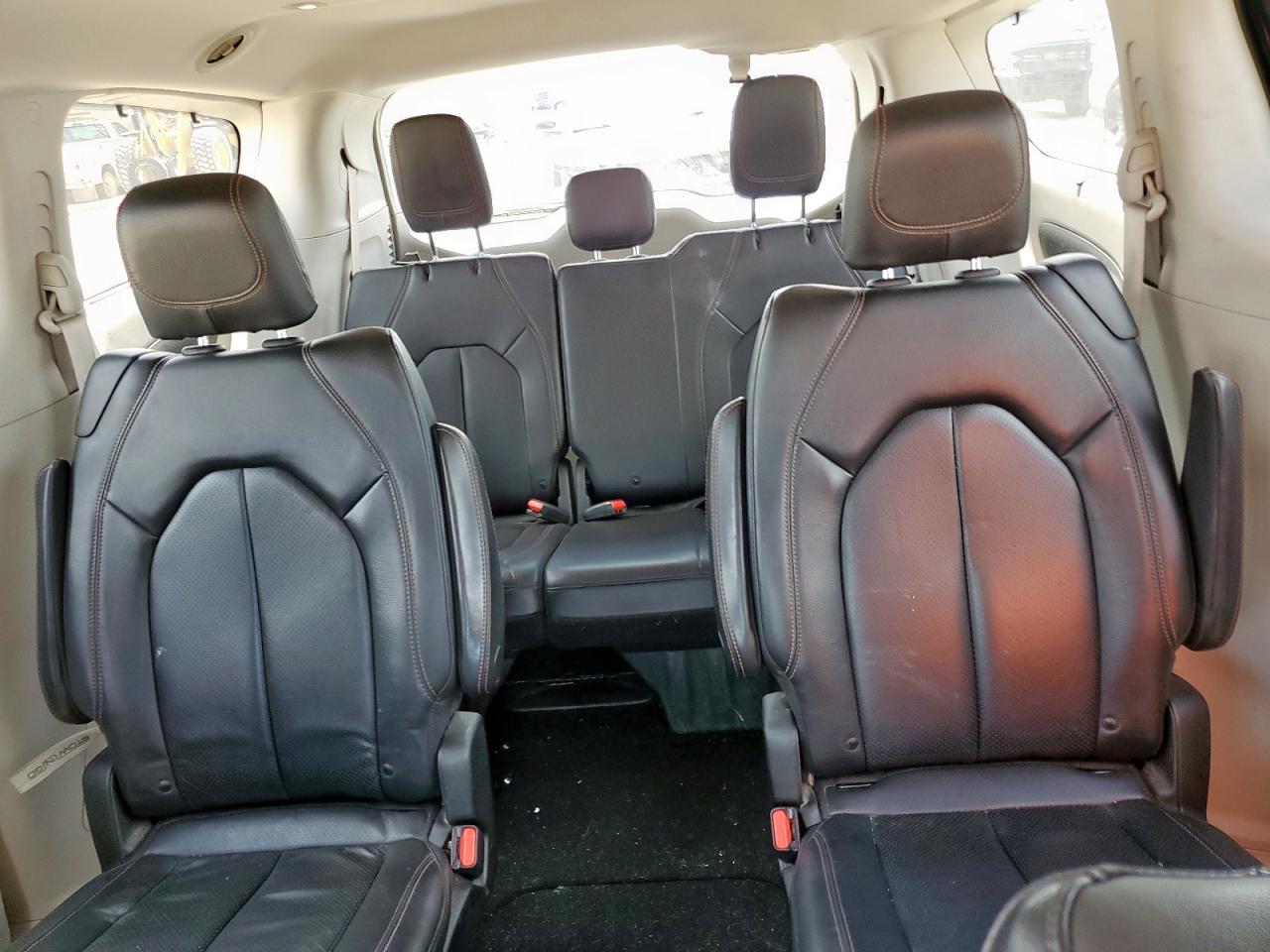 2019 Chrysler Pacifica Touring L VIN: 2C4RC1BG8KR625947 Lot: 64128055