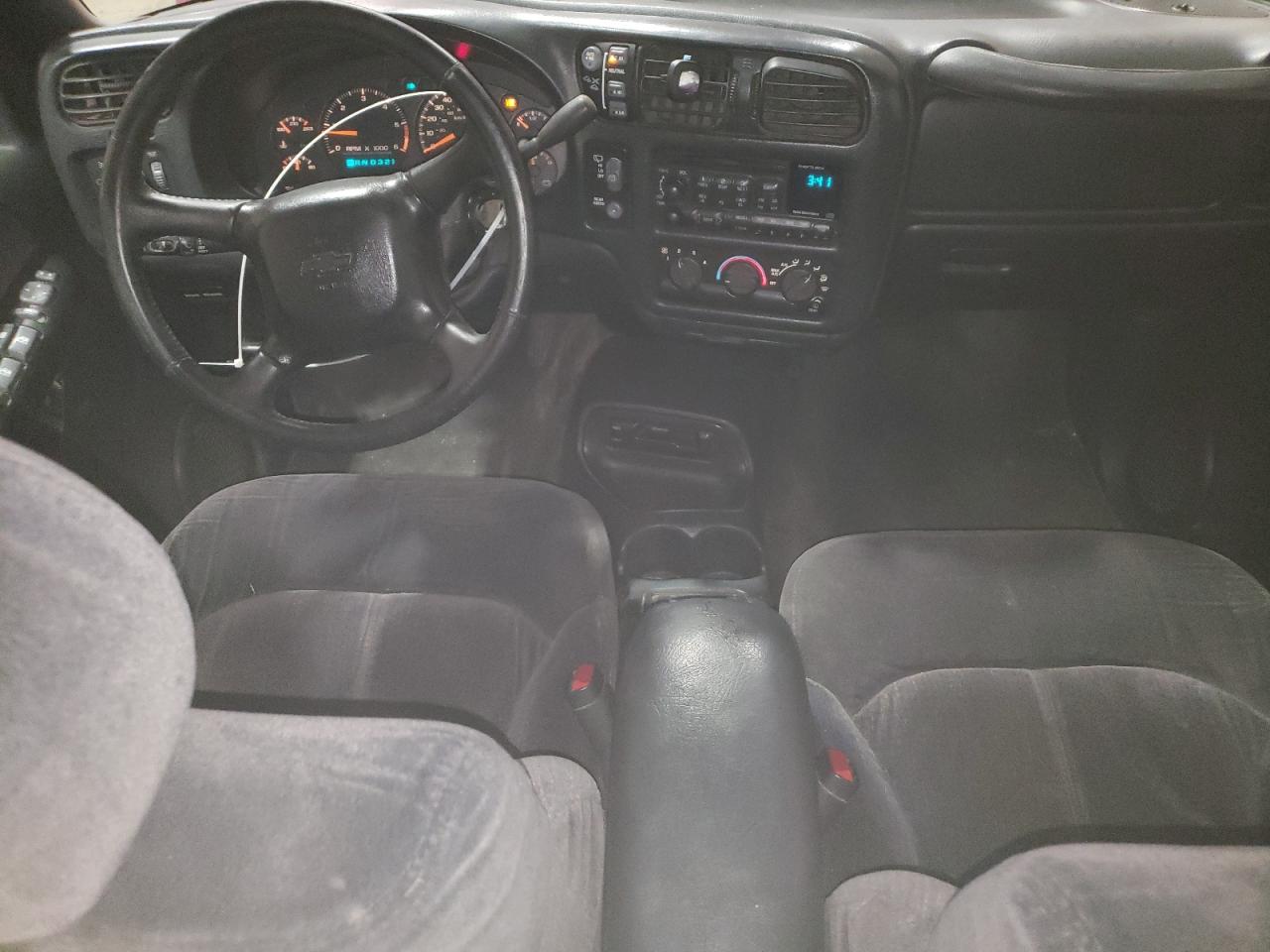 1gndt13w9y2286713 1GNDT13W9Y2286713 2000 Chevrolet Blazer