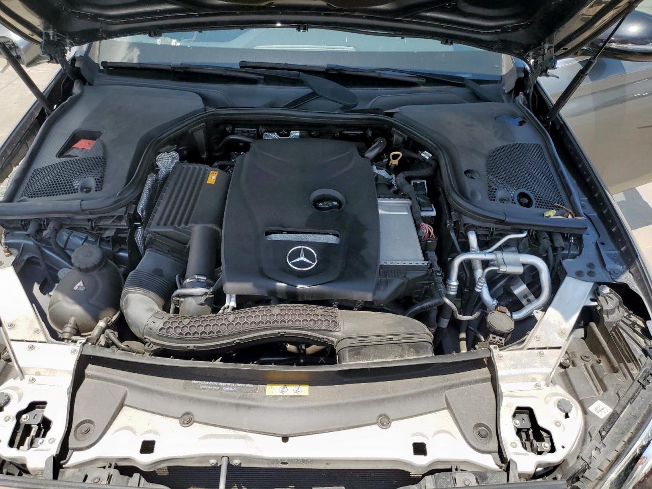 2018 Mercedes-Benz E 300 VIN: WDDZF4JB5JA394240 Lot: 63283145