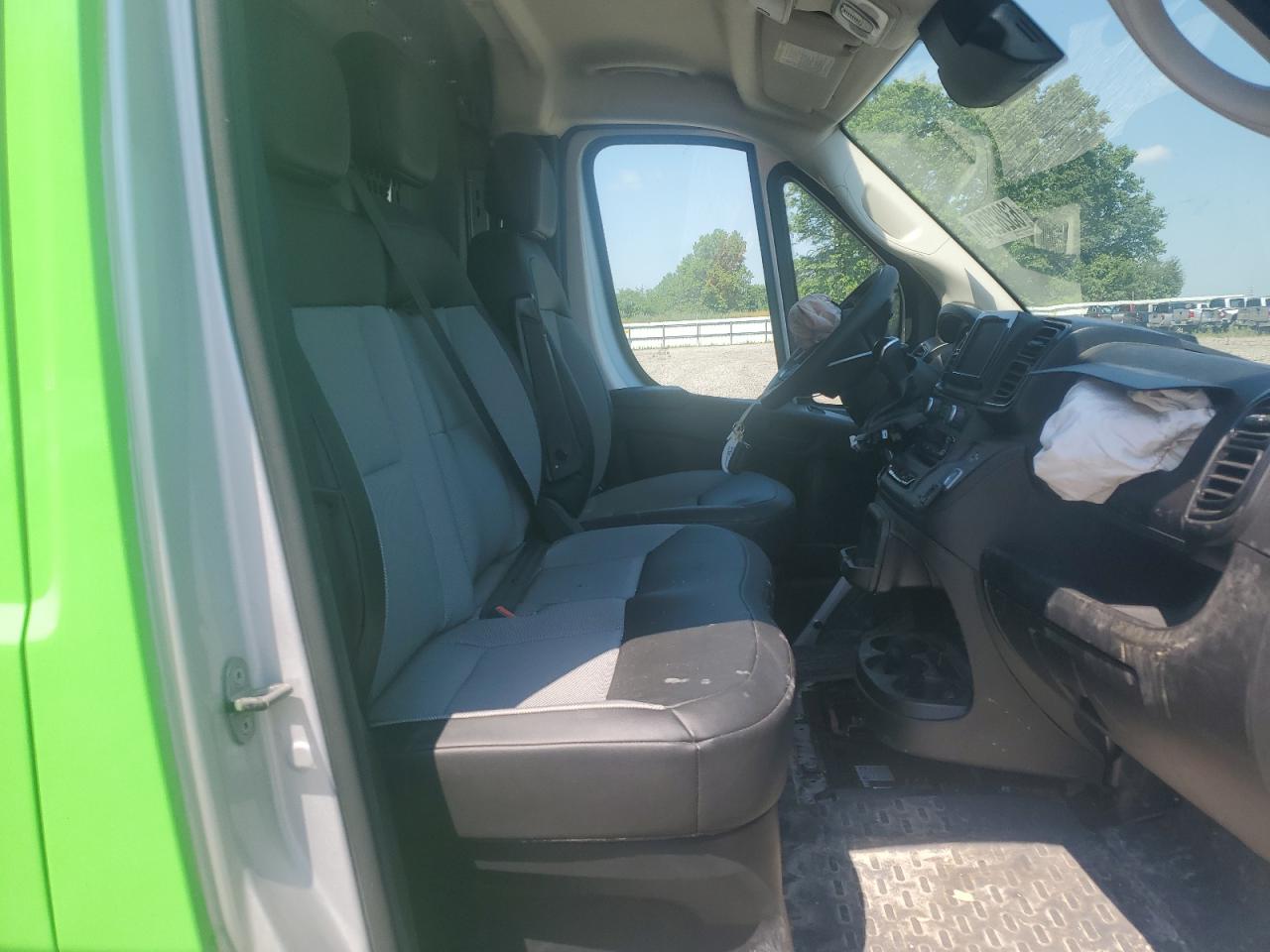 2025 Ram Promaster 2500 2500 High VIN: 3C6LRVDGXSE500675 Lot: 63282915