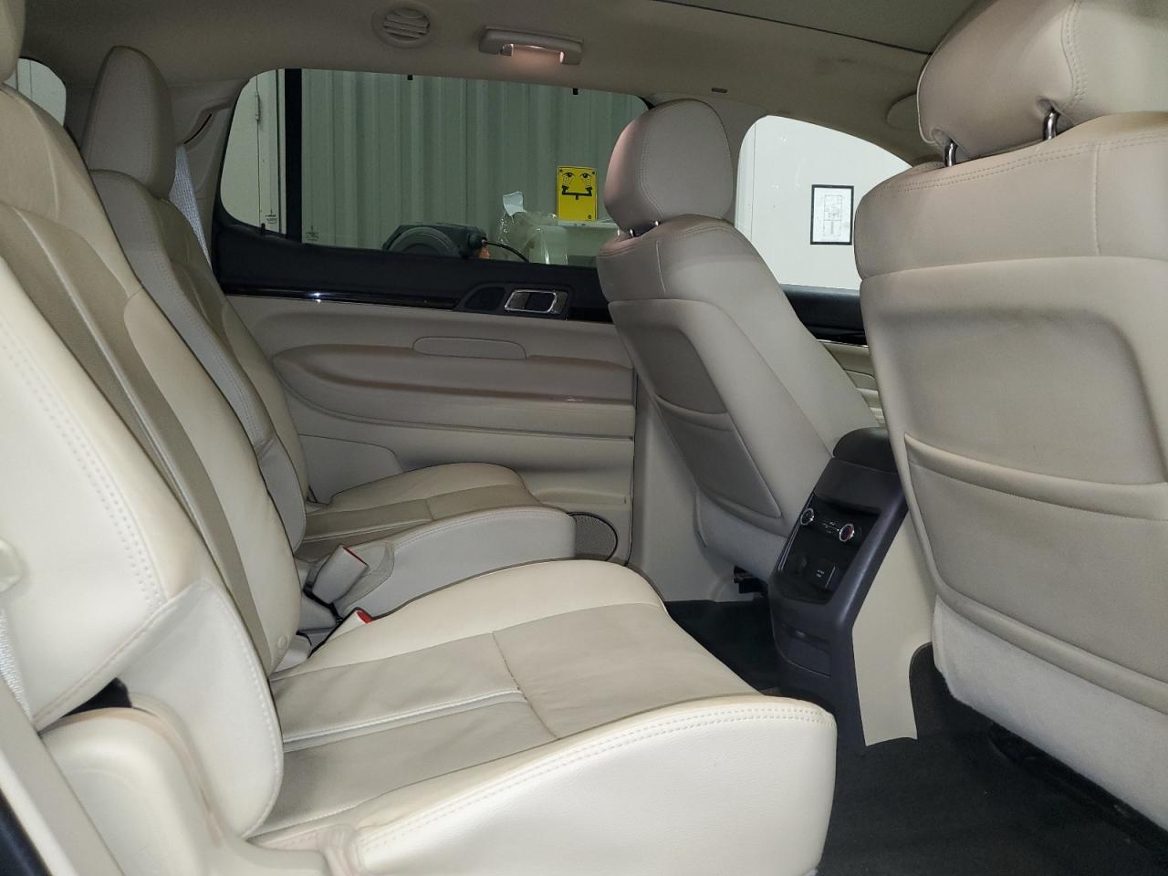 2015 Lincoln Mkt VIN: 2LMHJ5ATXFBL01792 Lot: 66130395