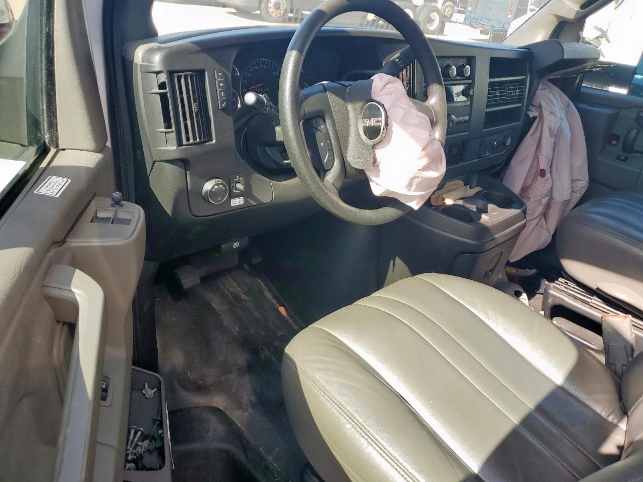 2021 GMC Savana Cutaway G3500 VIN: 7GZ37TC71MN010888 Lot: 64125925