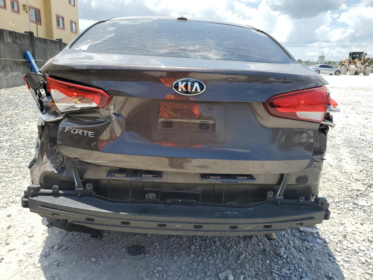 2018 Kia Forte Lx VIN: 3KPFK4A79JE169868 Lot: 65900745