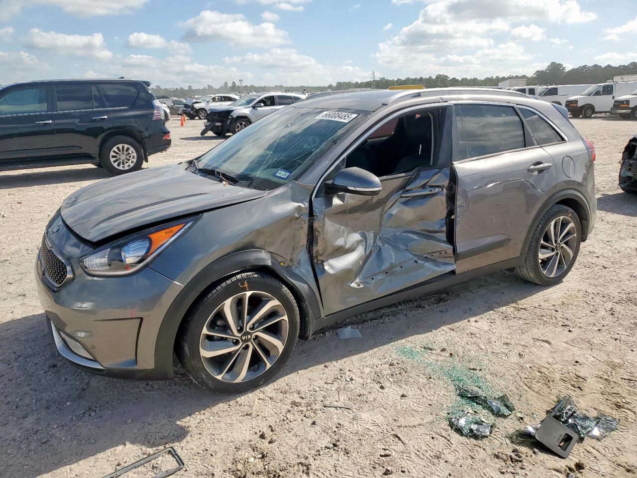 kndce3lc6j5123991 KNDCE3LC6J5123991 2018 Kia Niro Touring