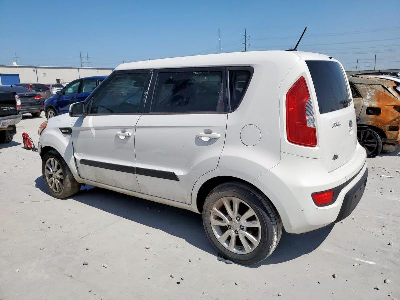 Parquets KIA SOUL 2012 Biały