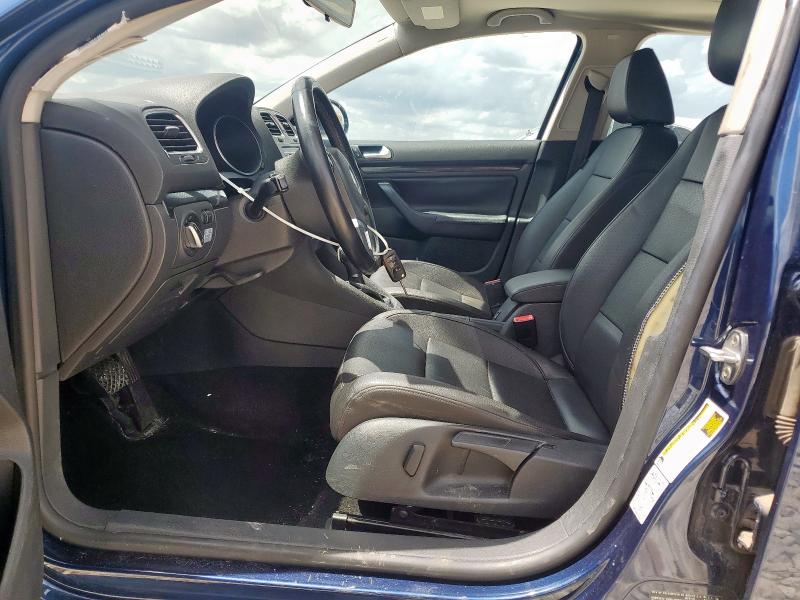  VOLKSWAGEN JETTA 2013 Синий
