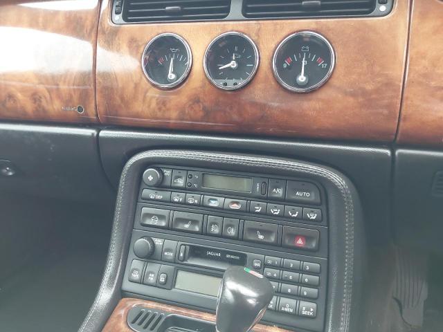 2002 JAGUAR XKR COUPE