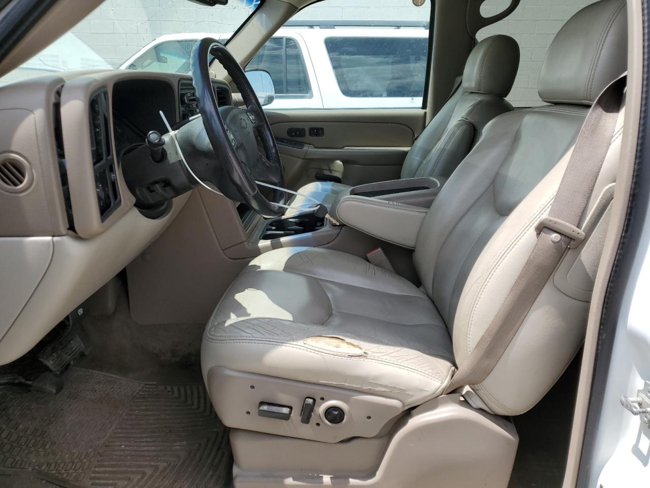2005 Chevrolet Suburban K1500 VIN: 3GNFK16Z05G280481 Lot: 62952245