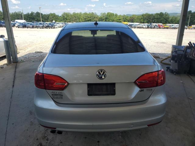  VOLKSWAGEN JETTA 2013 Srebrny