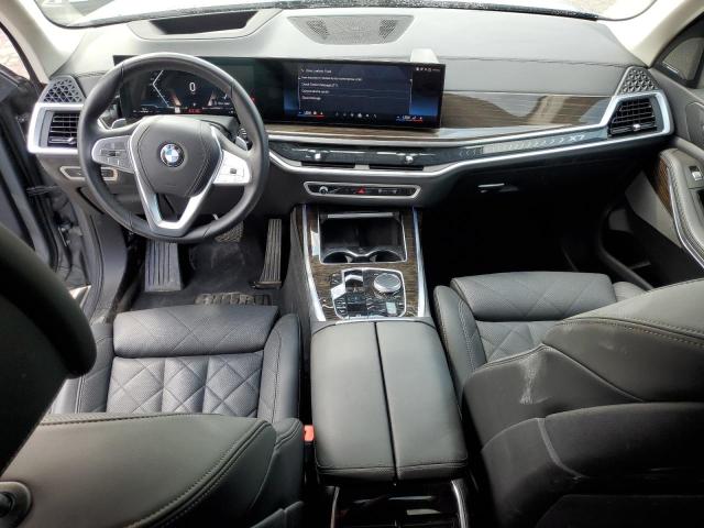  BMW X7 2024 Srebrny
